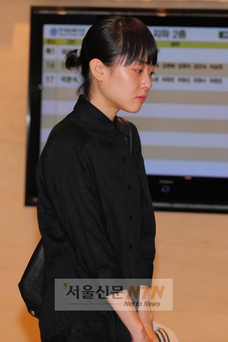 [NOW포토] 문근영, 故여운계 빈소 조문