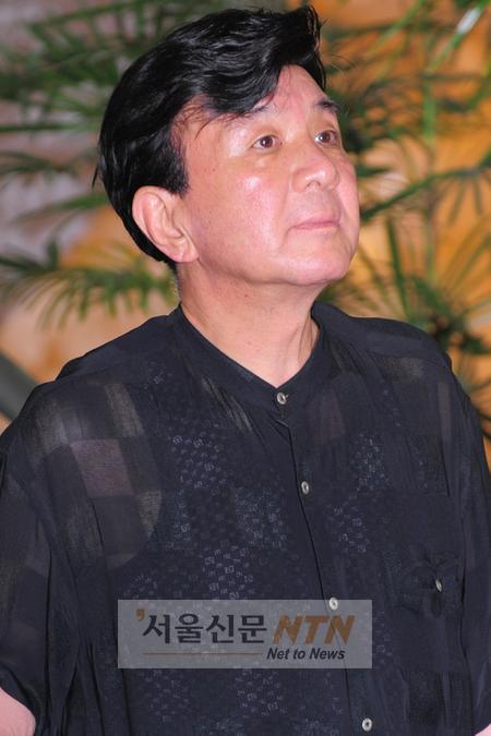 [NOW포토] 이정섭, 故 여운계 빈소 조문