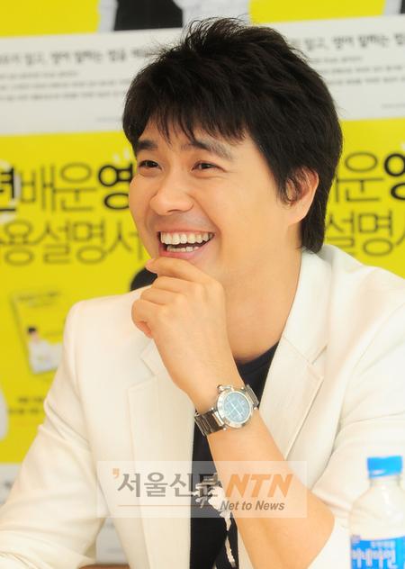‘영어책 발간’ 박수홍 “한눈 판 사이 김영철이 선수쳐”