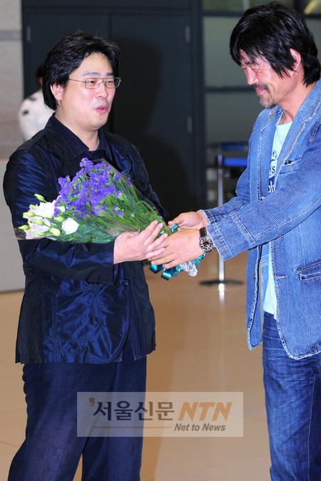 [NOW포토] 이현승 감독 “박감독 축하해요”