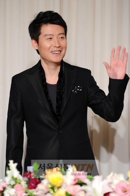 이현우 “일본에서 배용준 때문에 굴욕당해”