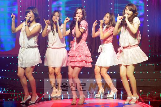 [NOW포토] 카라, ‘깜찍한 요정의 무대’