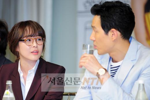 [NOW포토] 이하나ㆍ이정재, ‘제작발표회는 즐겁게’