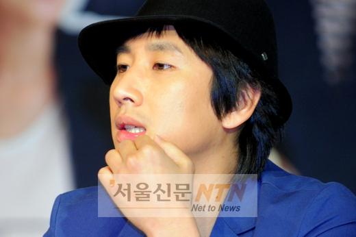 [NOW포토] 새신랑 이선균 “신혼이라 피곤해요”