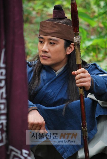 ‘보종’ 백도빈, 父 백윤식 격려에 힘 펄펄