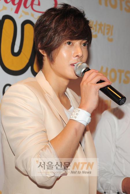 [NOW포토] 김현중 “저랑 데이트 하실분~”