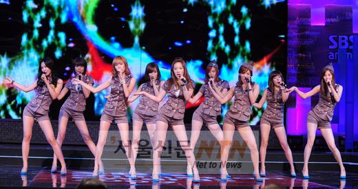 소녀시대, 인기가요 2주 연속 정상 우뚝