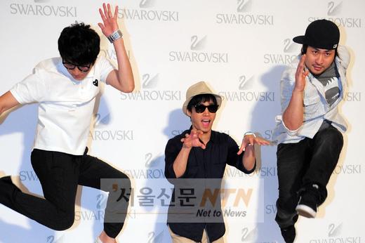 에픽하이, ‘전자깡패’ 무료배포에 ‘홈피다운’