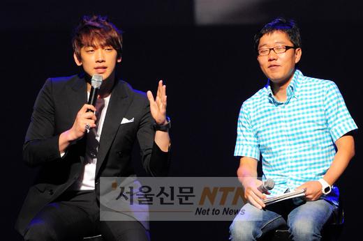 [NOW포토] 비 “저도 이제 피부관리 해야 할 것 같아요”