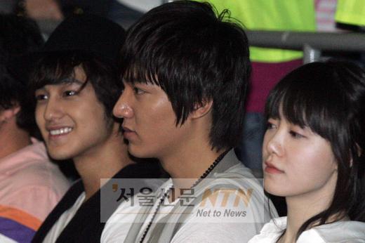 [NOW포토] 김범·이민호·구혜선 “현중아 화이팅!”