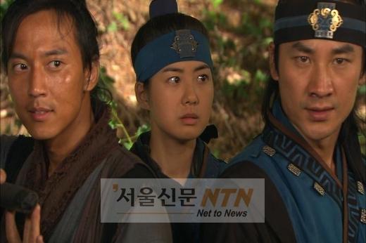 스타 등용문 ‘선덕여왕’, 비담 김남길 떴다!