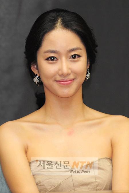 전혜빈 “구미호하면 뜬다?…너무 기뻤죠!”