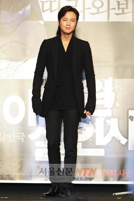[NOW포토] 장근석 “올블랙으로 멋냈어요!”