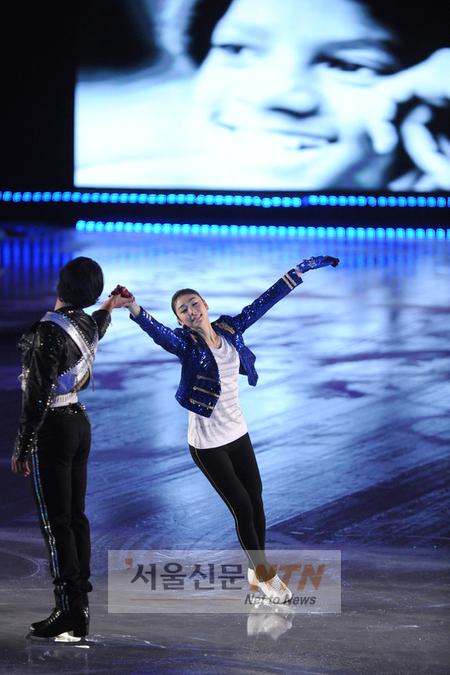 [NOW포토] 김연아, ‘故 마이클 잭슨 추모’ 무대 가져