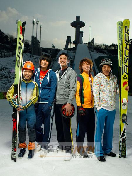 “날아라 ‘국가대표’!” 개봉 3주만에 주말관객 1위