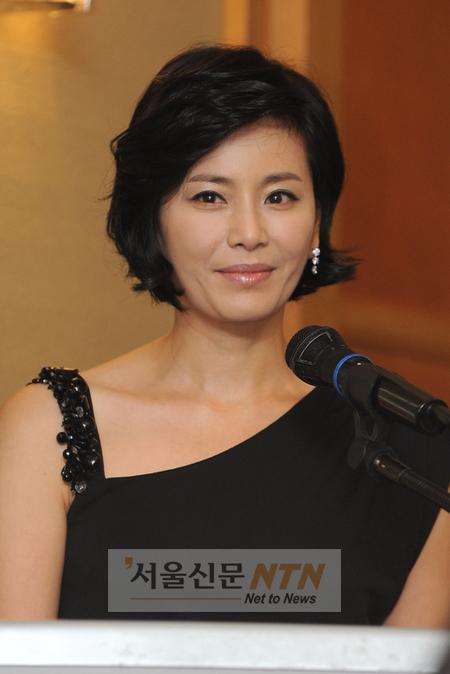 [NOW포토] 견미리, 태진아 일본진출 지원사격