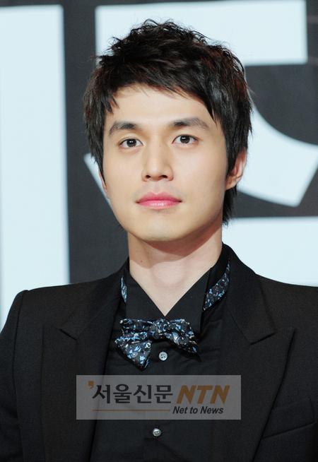 이동욱, 24일 현역으로 군입대