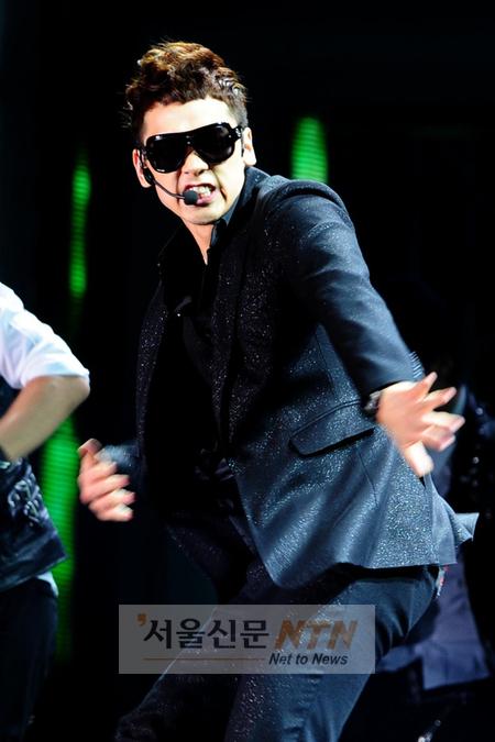 [NOW포토] 강렬한 카리스마 보이는 월드스타 비