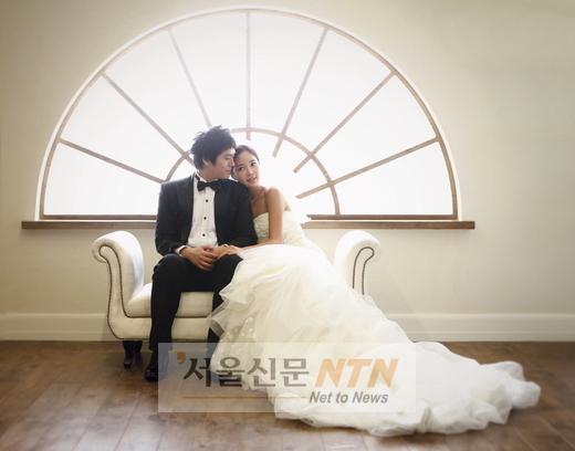 용준♡정음 커플화보 공개 “3년째 연애 중”