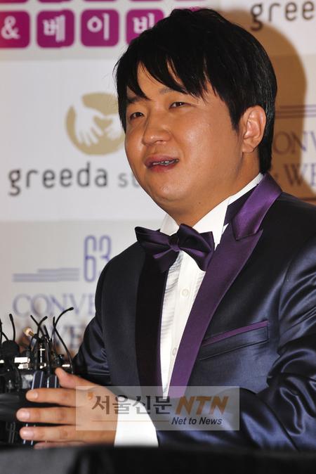 정형돈 “과분한 신부 얻어…노력하는 남편 될 것”