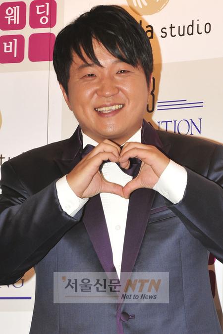 정형돈, 동료연예인 축복 속 웨딩마치(종합)