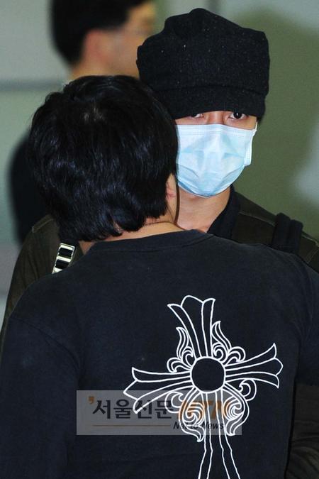[NOW포토]김포공항 통해 입국한 김현중