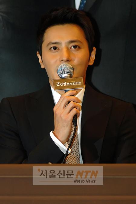 장동건 “‘대통령’보다 첫 ‘코미디’가 더 걱정”