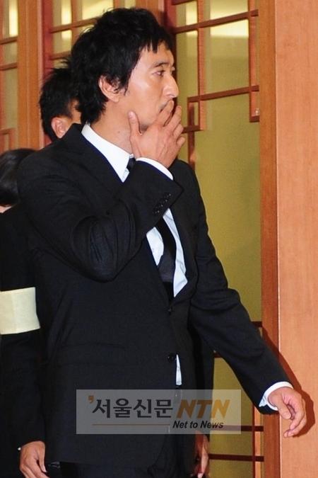 신현준, 폭행 혐의로 피소…소환조사 예정