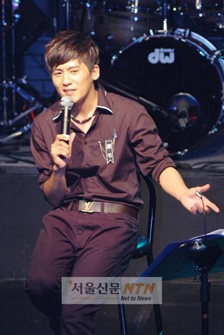 홍경민 “내가 박정아 애인?” 황당 염문설 해명