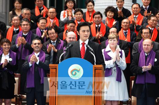 베일 벗은 ‘굿모닝 프레지던트’…유쾌·상쾌·통쾌