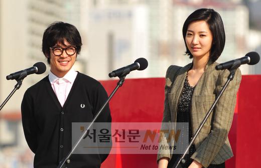[NOW포토] ‘꼭 껴안고 눈물 핑’의 주연배우 이켠·고준희