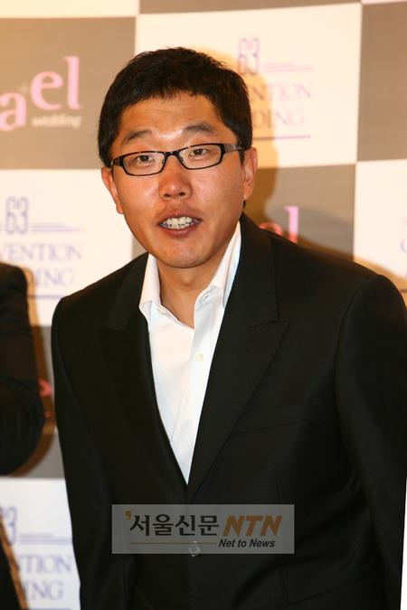 김제동 KBS 하차…시청자ㆍ정치권 ‘구명운동’