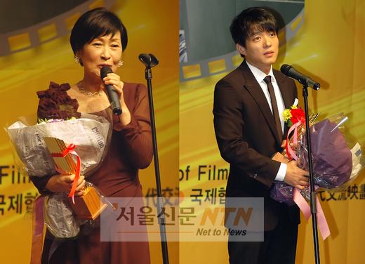 김혜자·이범수, 영평상 남녀주연상 수상 (종합)