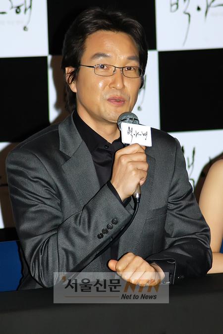한석규 “예전의 내 연기 못 봐주겠더라”