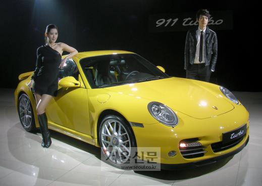 ‘2억짜리 포르쉐’ 뉴 911 터보 한국 상륙