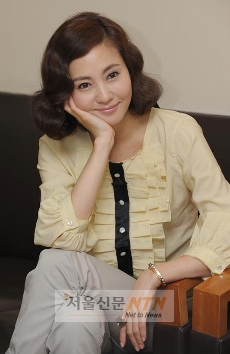 ‘내조의 여왕’ 김남주, 올해 최고 ‘품절녀’ 등극