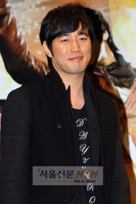 조한선, 9일 미술학도와 결혼…새해 첫 ‘품절남’