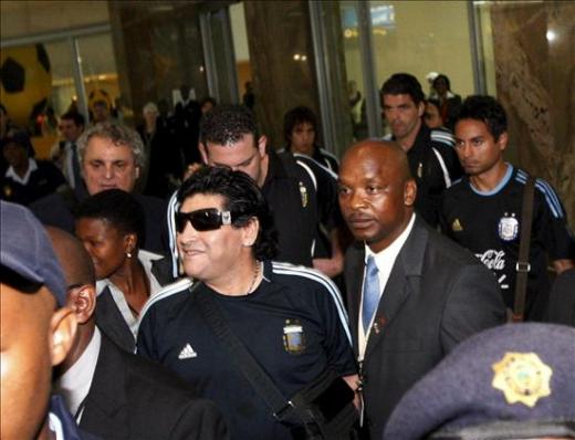 마라도나 “24년 간 월드컵 실패 저주 깨겠다”