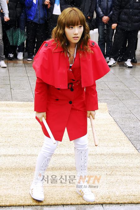 [NTN포토] 소시 태연, ‘오고무’ 공연 준비