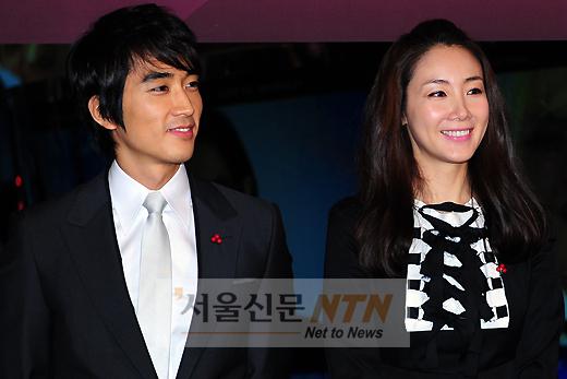 [NTN포토] 한류★ ‘미남미녀 배우의 웃음’