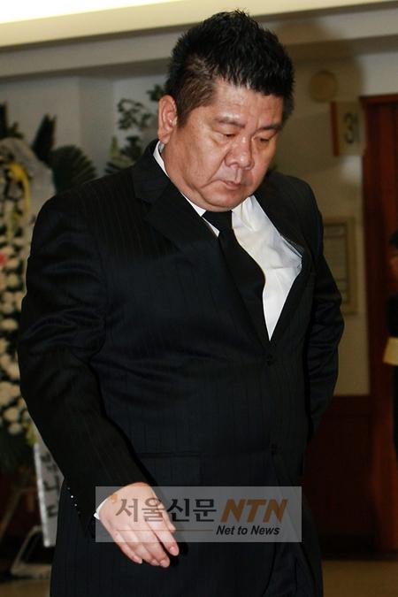 [NTN포토] 오재미, 고개를 떨구며…