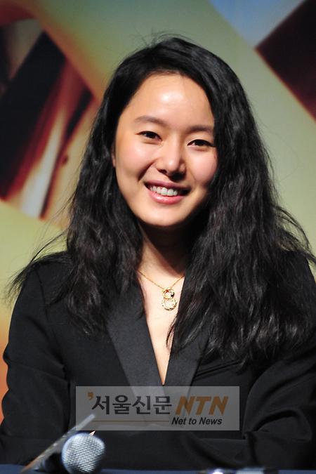 윤진서 “베드신, 여배우로서 가장 힘든 연기”