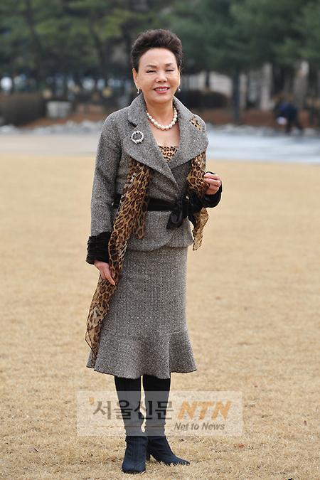[NTN포토] 김수미 “섹시하게 찍어주세요”