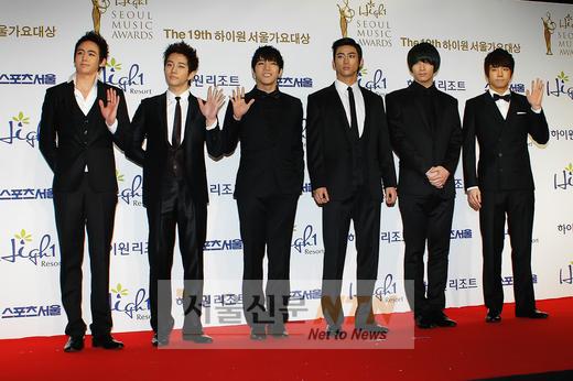 JYP “2PM 신상정보 유출…법적 대응할 것”