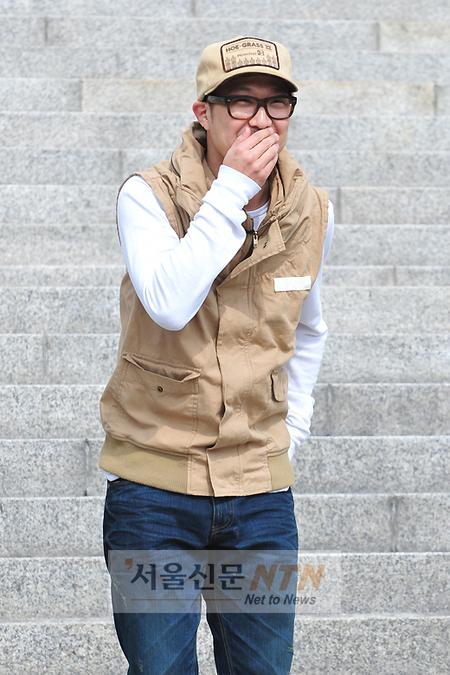 ‘땅꼬마’ 하하 소집해제 “왜 이렇게 조용해요?”