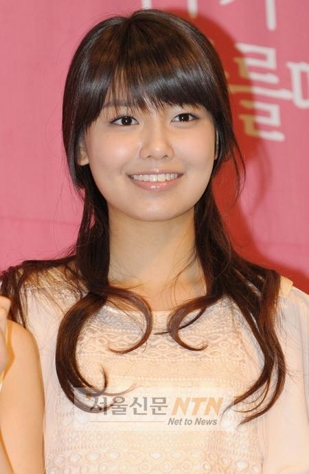 ‘소시’ 수영, ‘웃찾사’서 눈물 뚝뚝… “연기 맞아?”