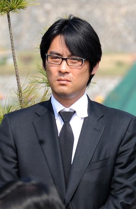 조성민, 출입저지에도 빈소 찾아 조문