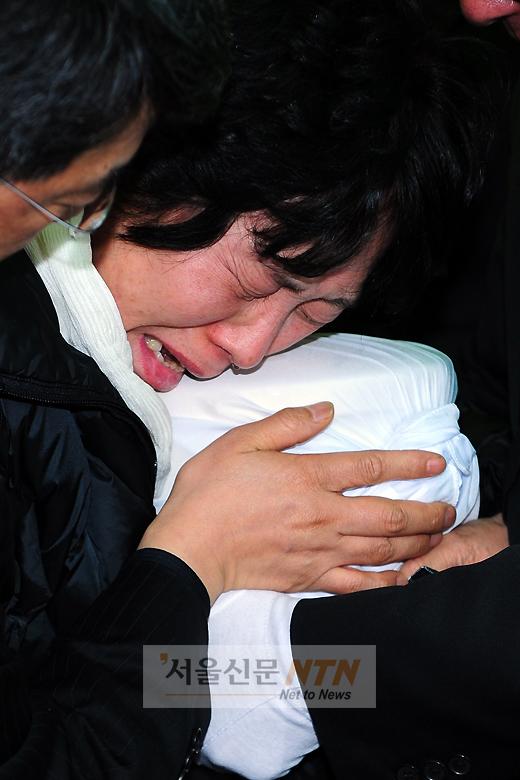 故 최진영 모친 끝내 실신