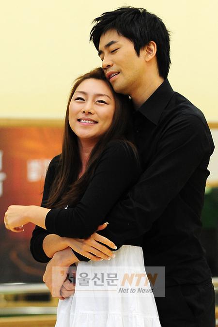 [NTN포토] 신성록·차지연 “우리 사랑하게 해주세요”