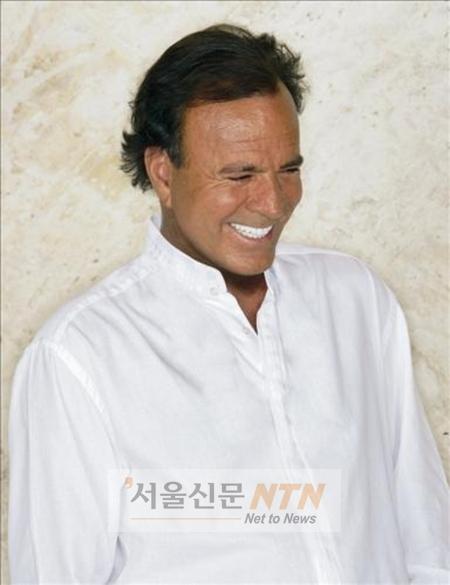 훌리오 이글레시아스, 내한공연 돌연 취소